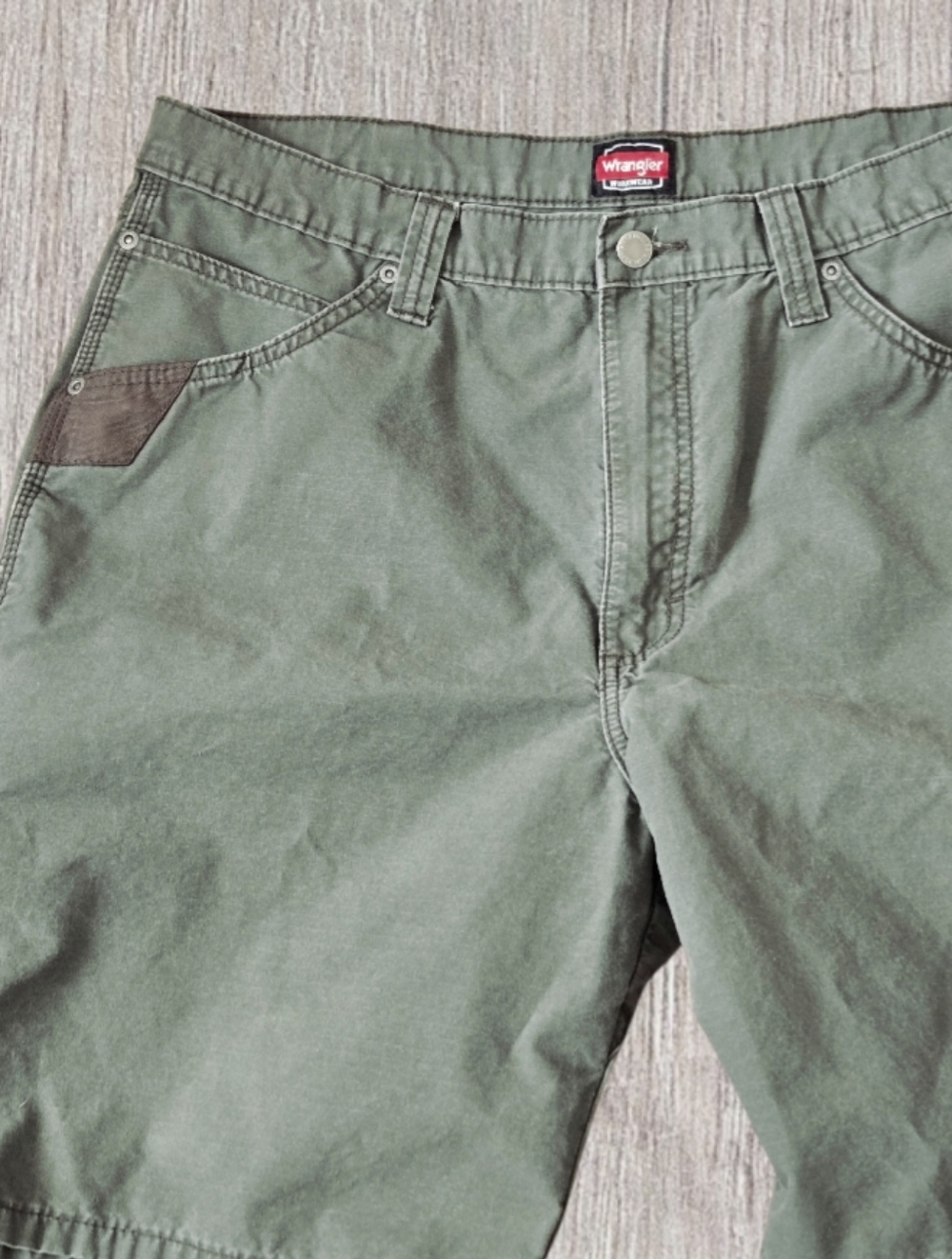 Wrangler Workwear Technician Shorts Khaki Green Ripstop Cotton Sz 38 Durable